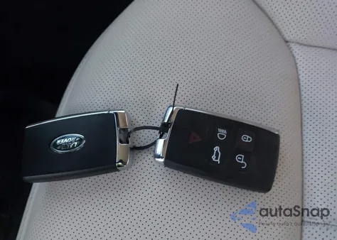 2024 Land Rover Range Rover P530 Se from USA, damaged, VIN SALKPBE9XRA218583